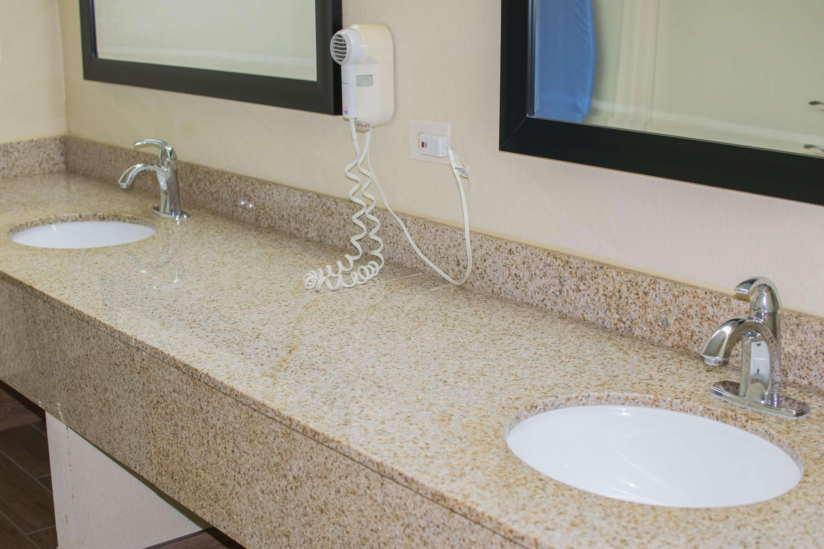 Best Western Coachlight Rolla Exterior photo